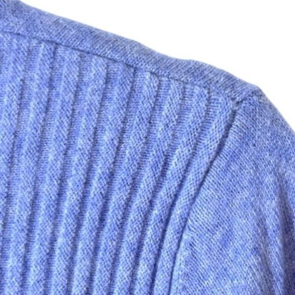 Adrienne Vittadini Cashmere Sweater in Blue Seing Shape 2-Ply Wool Medium - Picture 4 of 7
